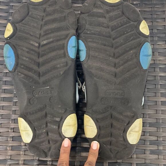 Croc sandals, men’s size 8 main image 6